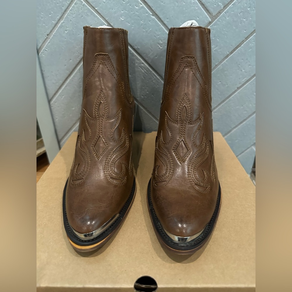 Western Girl ankle cowboy boots BN size 10